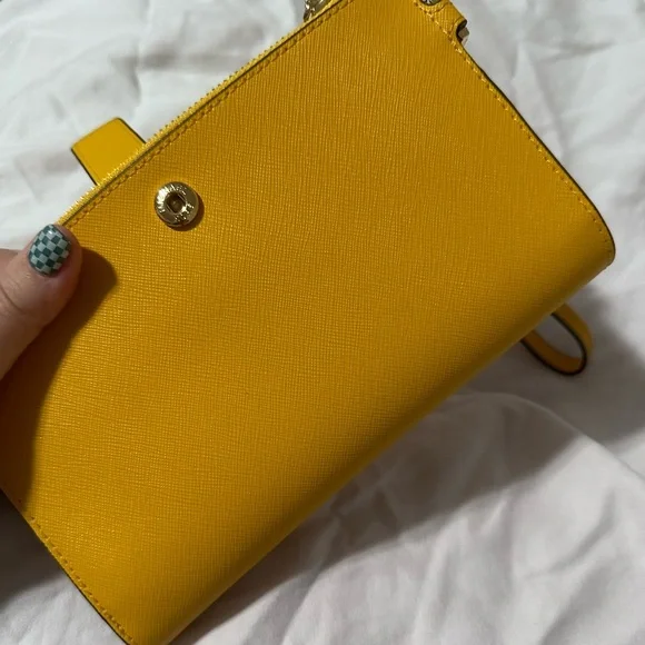 Michael Kors Travel Jet Set Tech Wallet - Picture 9 of 11